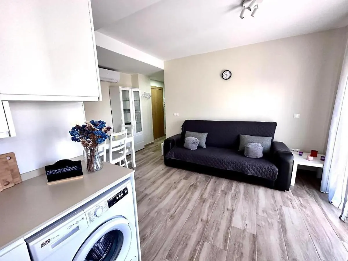 Apartamanto Frente A La Playa Torre De Benagalbon